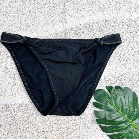 Becca side knot bikini bottoms S - Picture 1 of 7